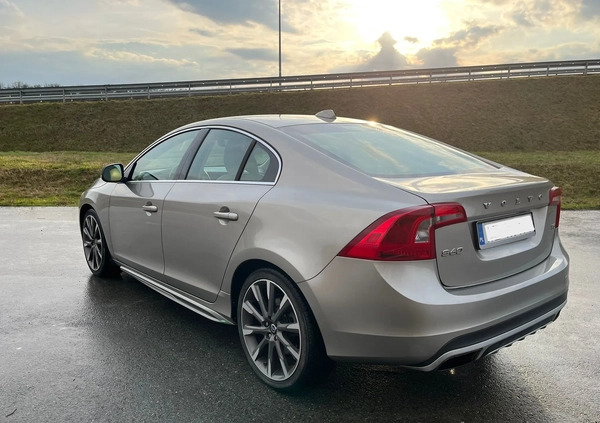 Volvo S60 cena 53900 przebieg: 142000, rok produkcji 2014 z Warszawa małe 67